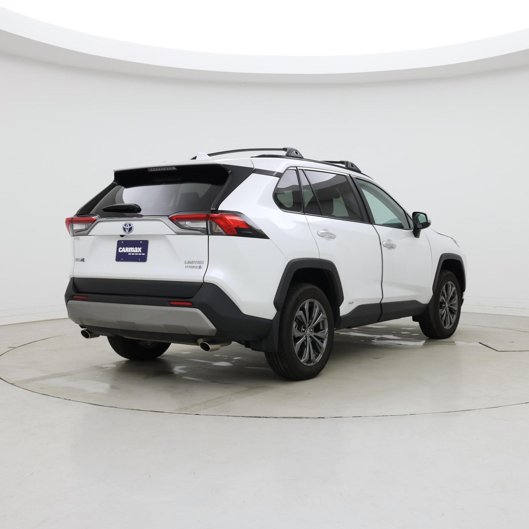 Thumbnail: 2024 Toyota RAV4 - 8