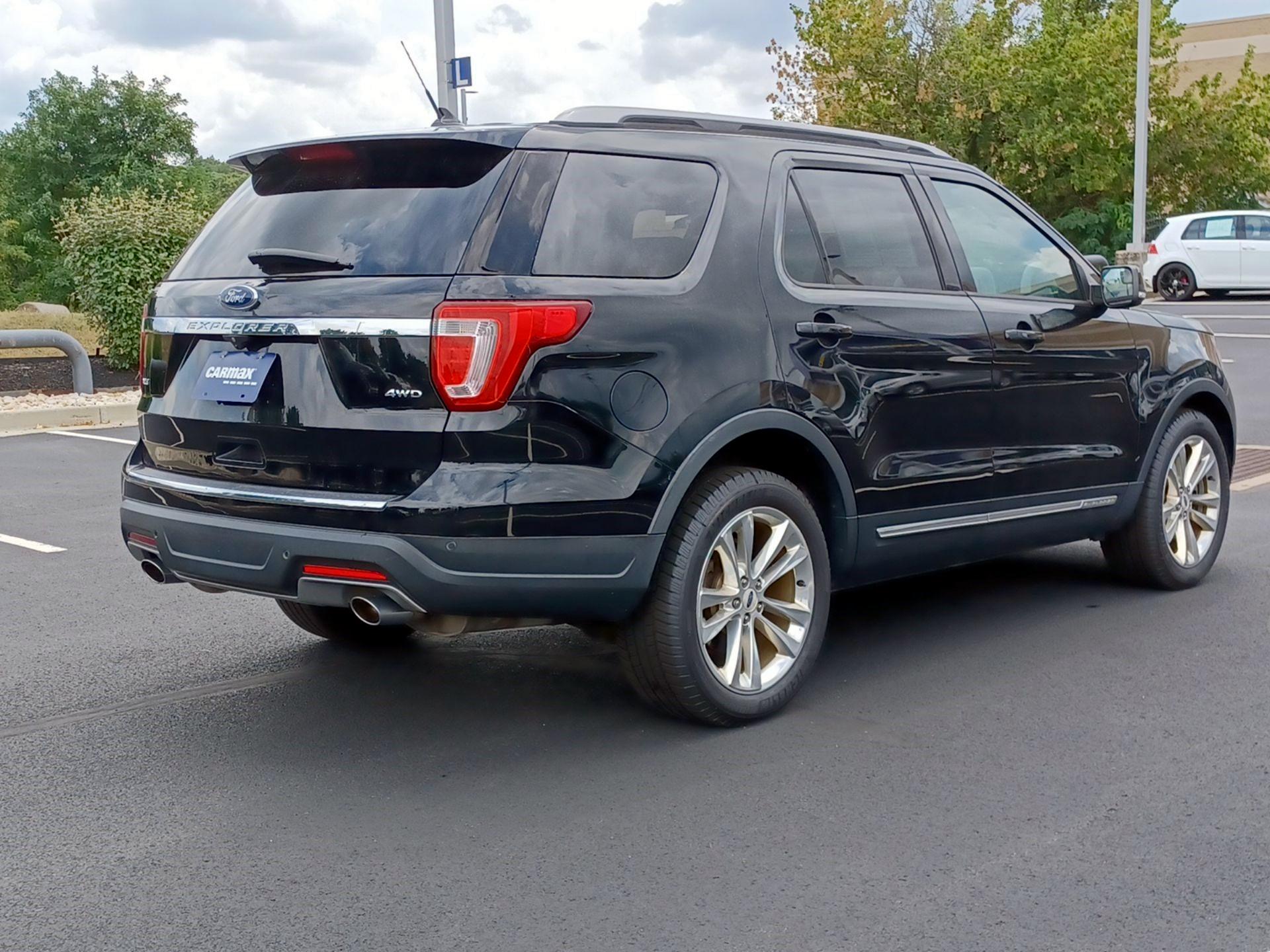 Thumbnail: 2018 Ford Explorer - 5