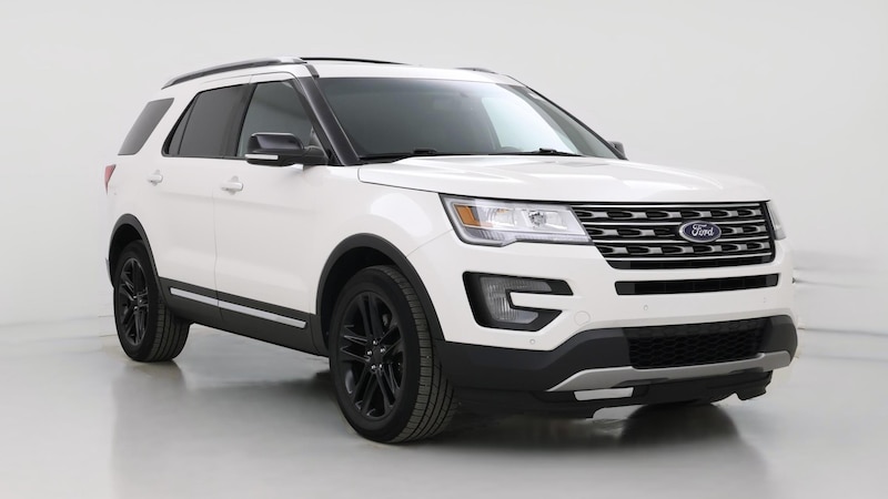 2017 Ford Explorer XLT Hero Image