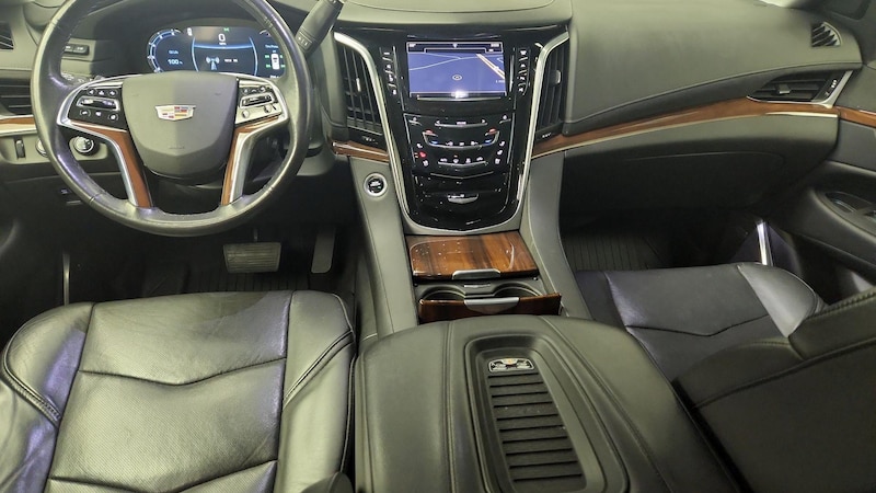 2020 Cadillac Escalade ESV Premium Luxury 9