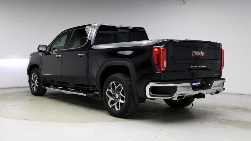 2024 GMC Sierra 1500 SLT 2