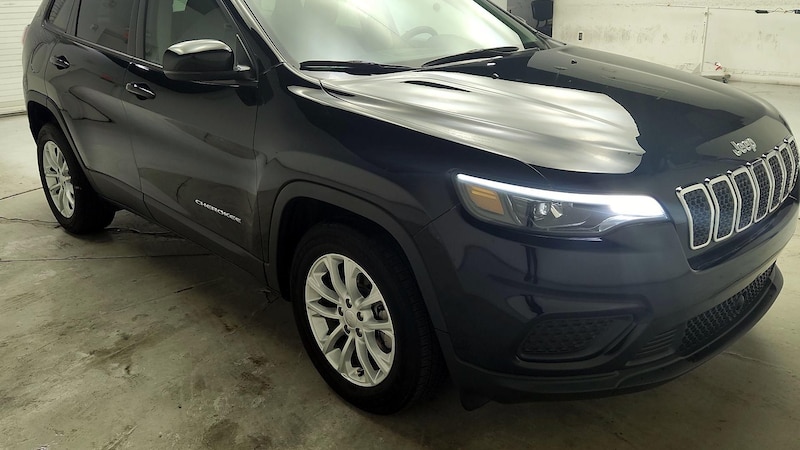 2021 Jeep Cherokee Latitude Hero Image