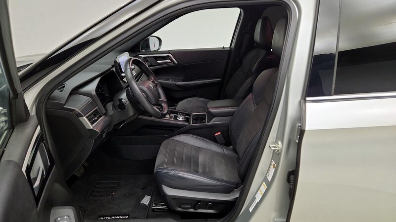 2023 Mitsubishi Outlander Black Edition 9