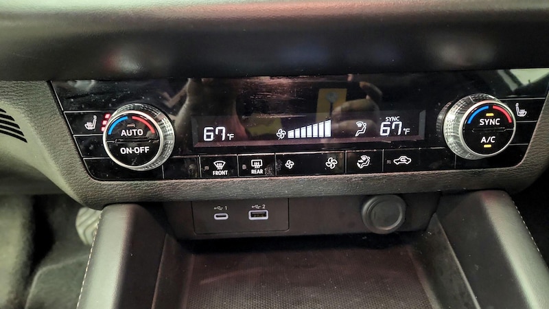 2023 Mitsubishi Outlander Black Edition 15