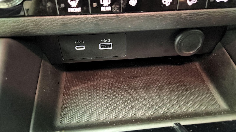 2023 Mitsubishi Outlander Black Edition 17