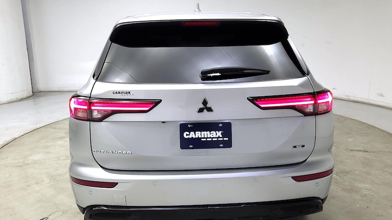 2023 Mitsubishi Outlander Black Edition 6