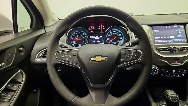 2018 Chevrolet Cruze LT 10