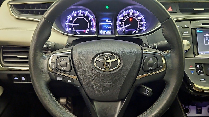 2015 Toyota Avalon XLE 10