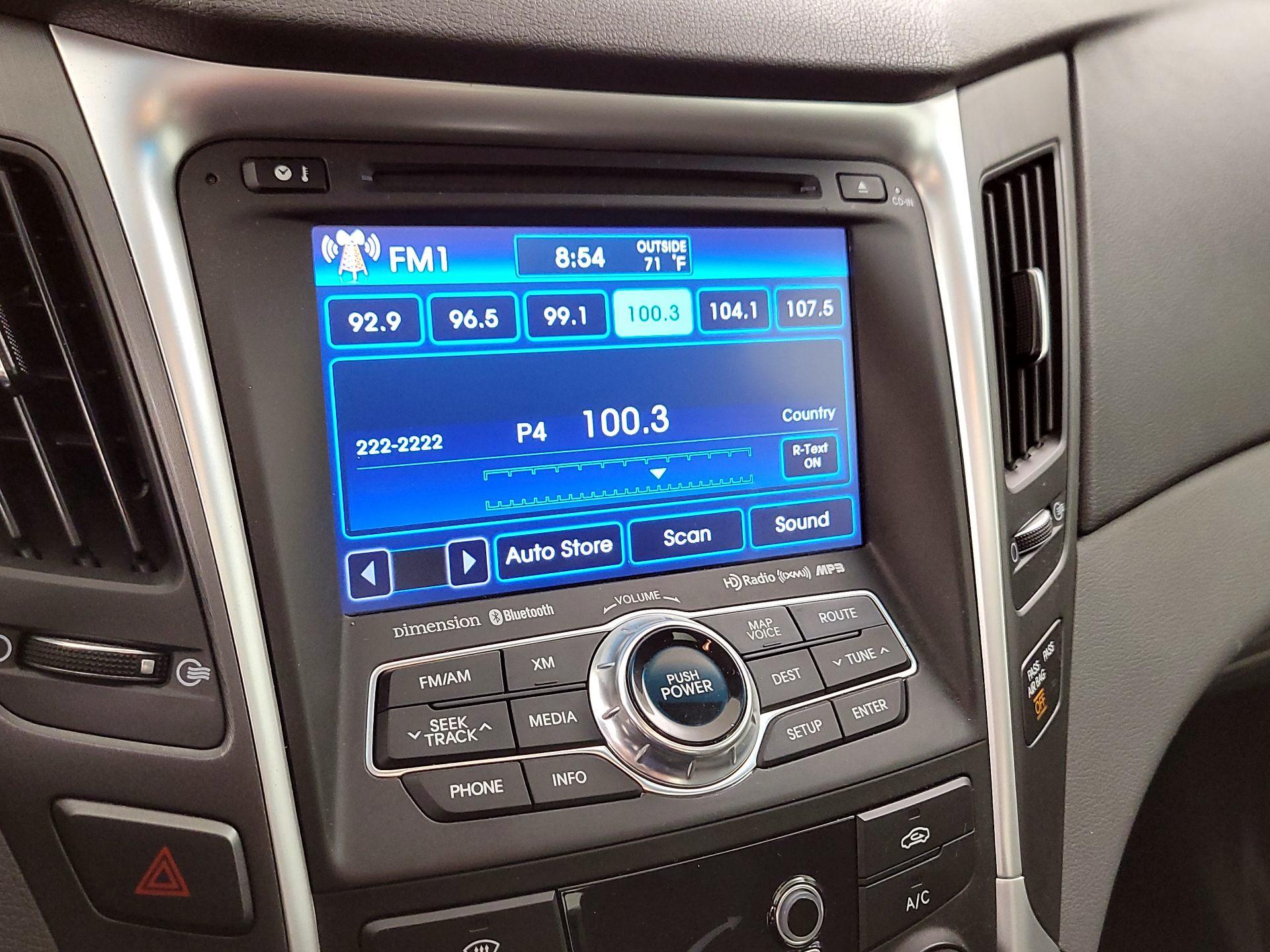 Thumbnail: 2013 Hyundai Sonata - 16