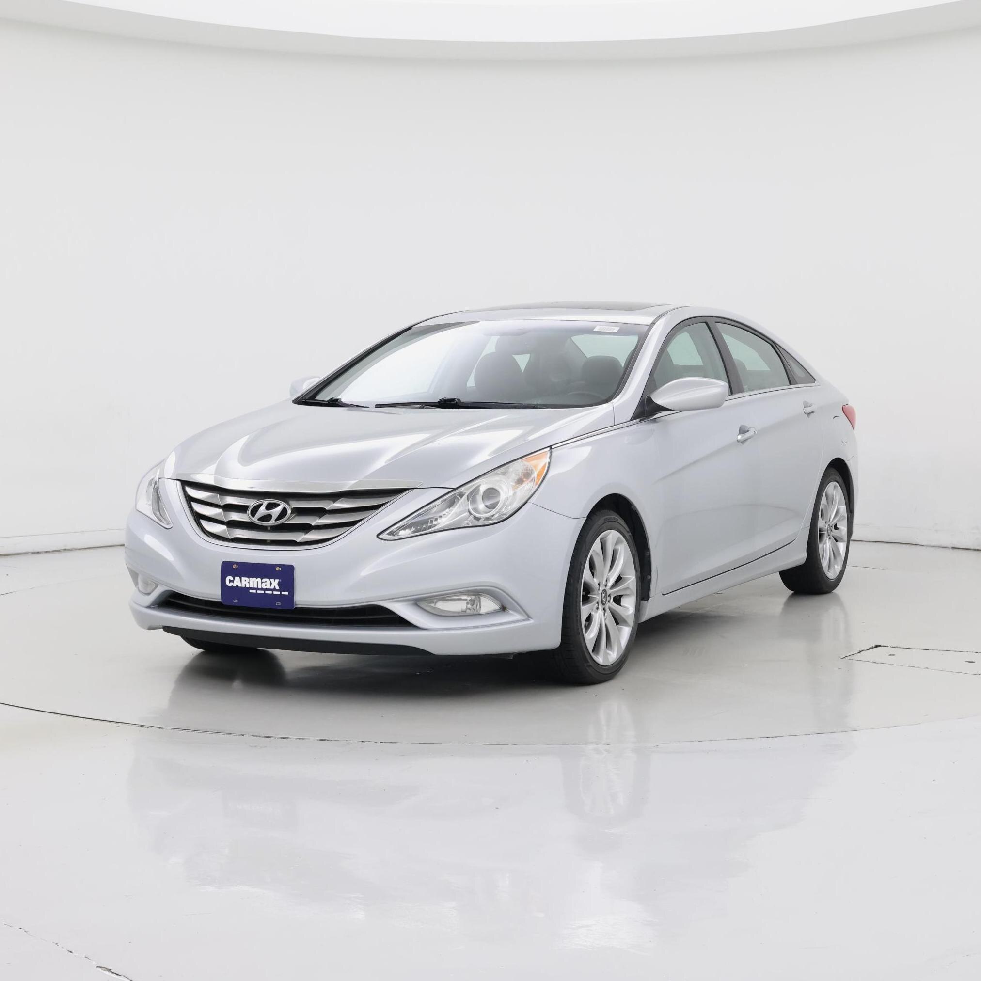 Thumbnail: 2013 Hyundai Sonata - 4