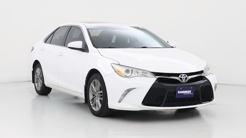 2016 Toyota Camry SE Hero Image