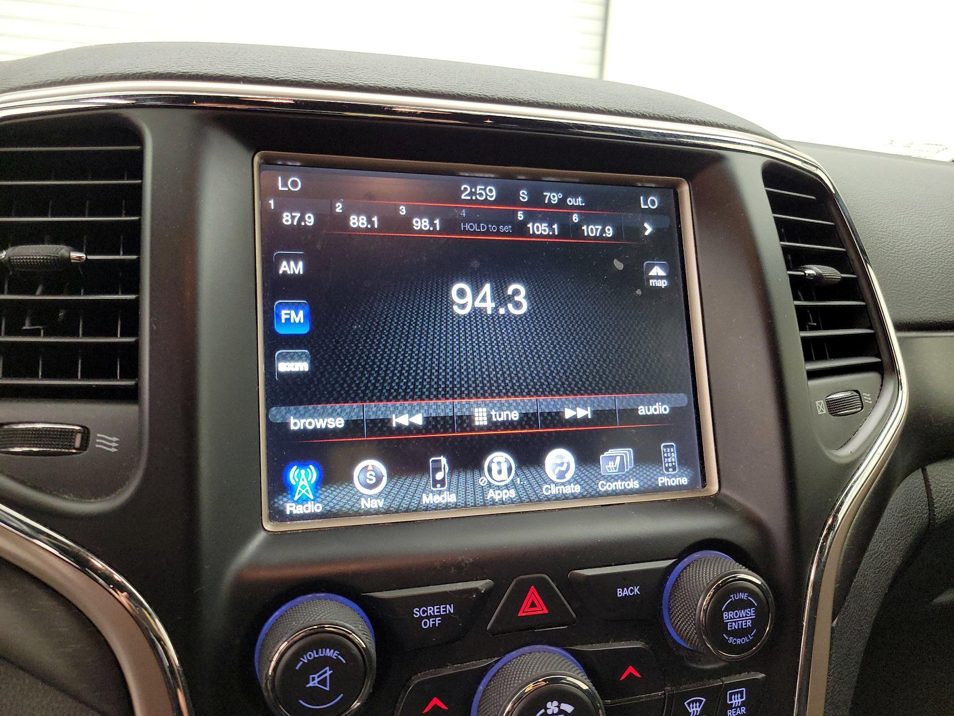 Thumbnail: 2017 Jeep Grand Cherokee - 16
