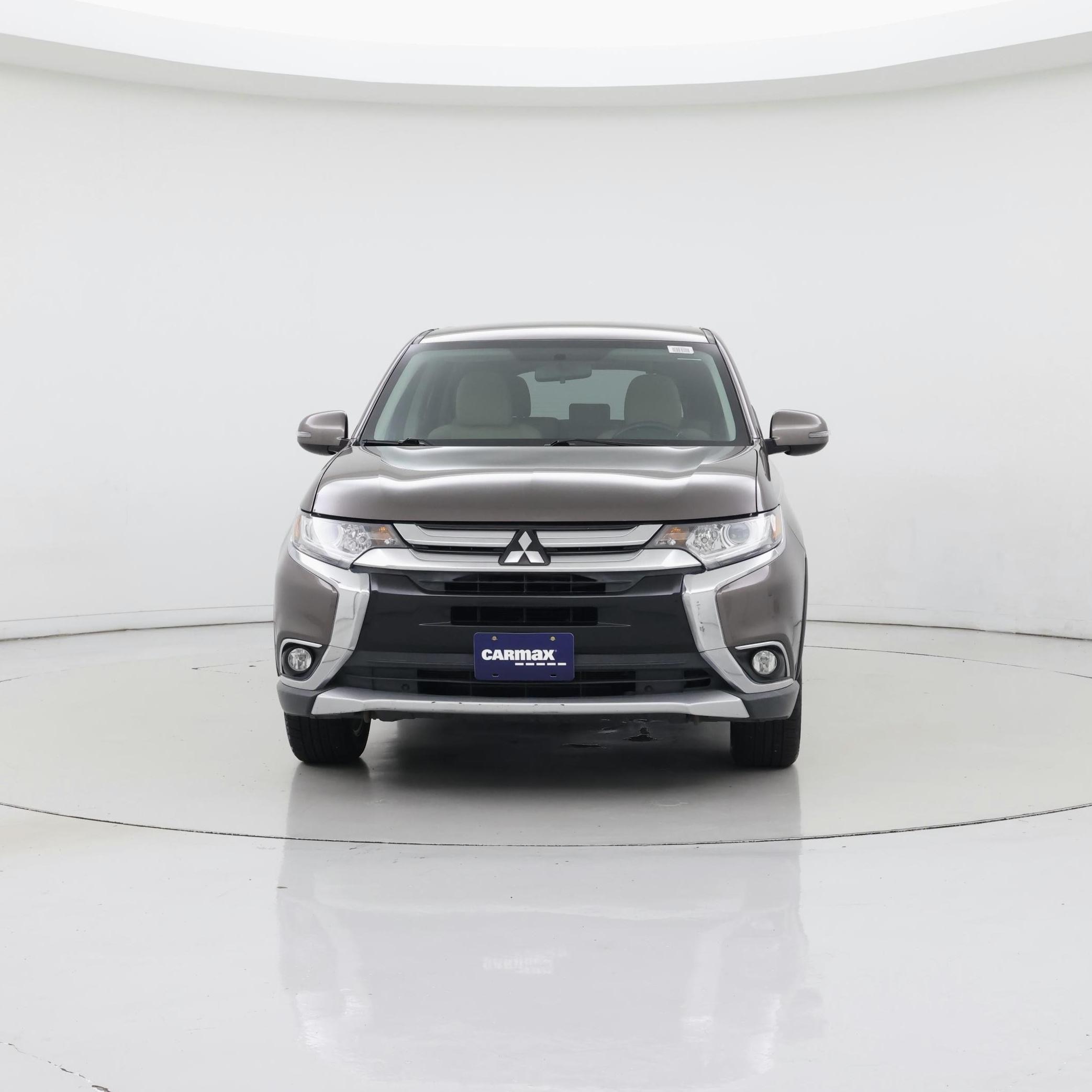 Thumbnail: 2017 Mitsubishi Outlander - 5