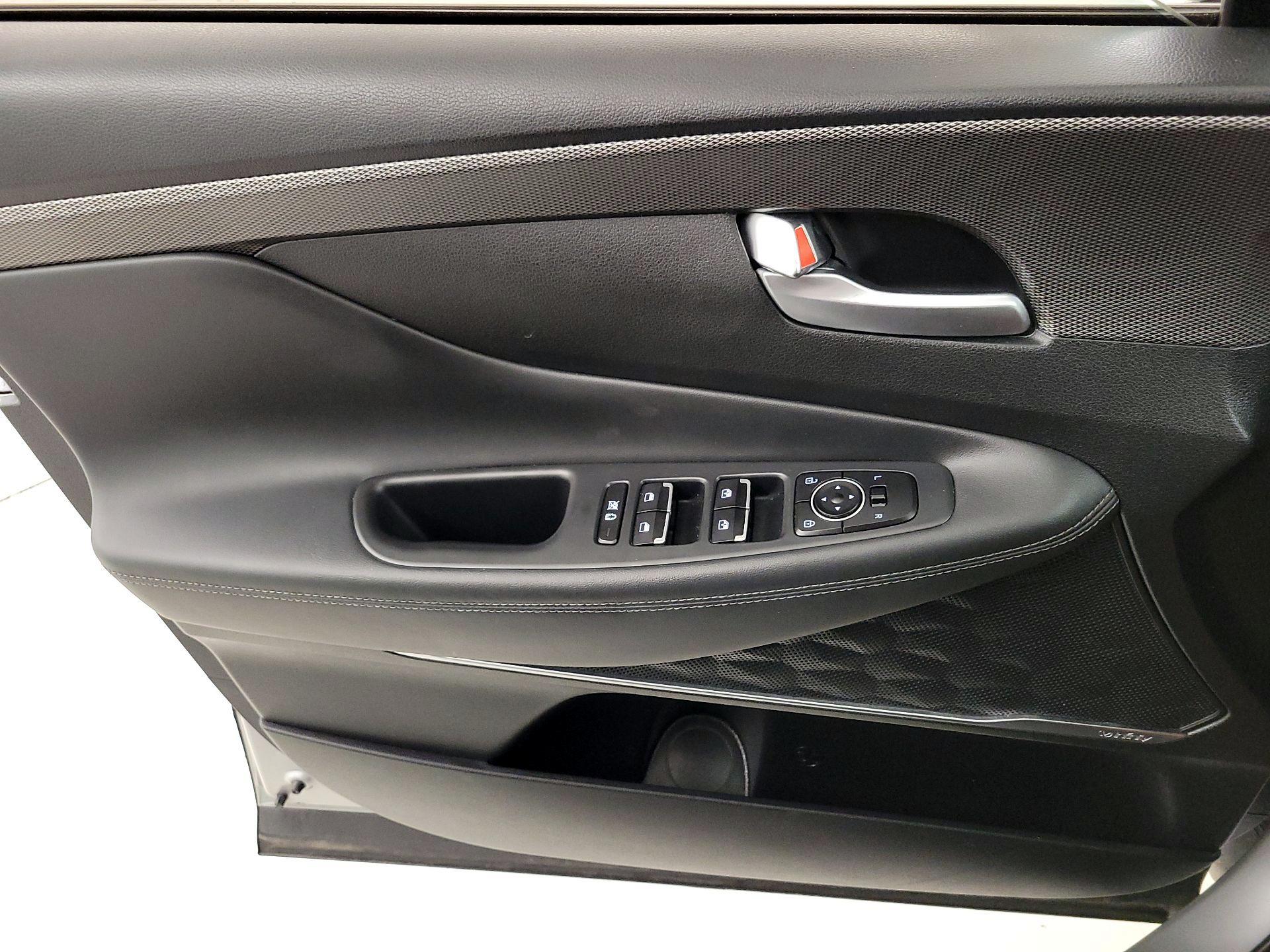 Thumbnail: 2020 Hyundai Santa Fe - 12