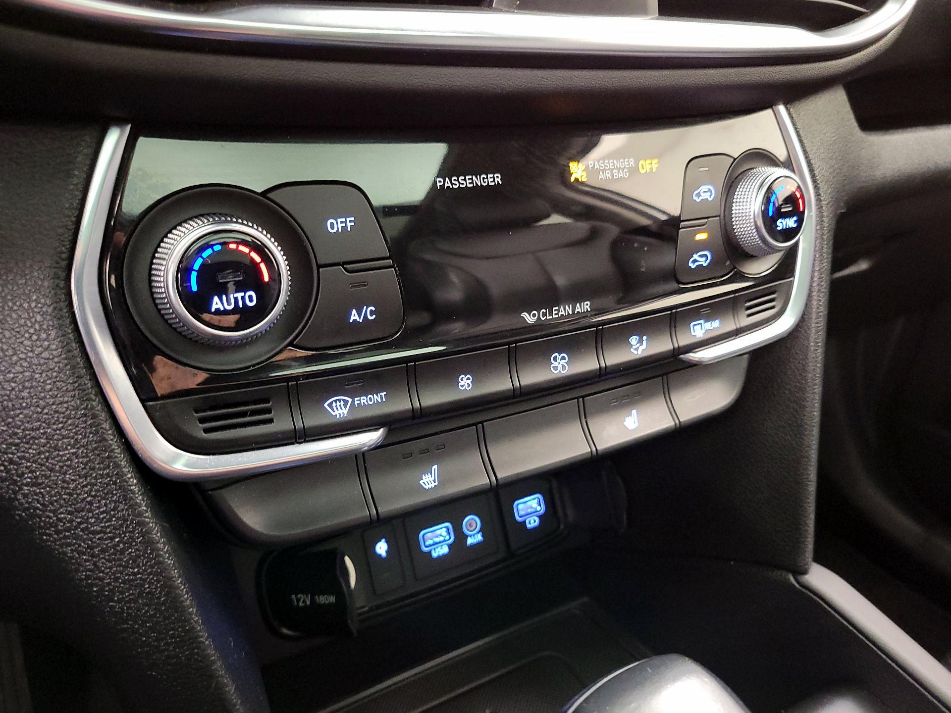 Thumbnail: 2020 Hyundai Santa Fe - 16