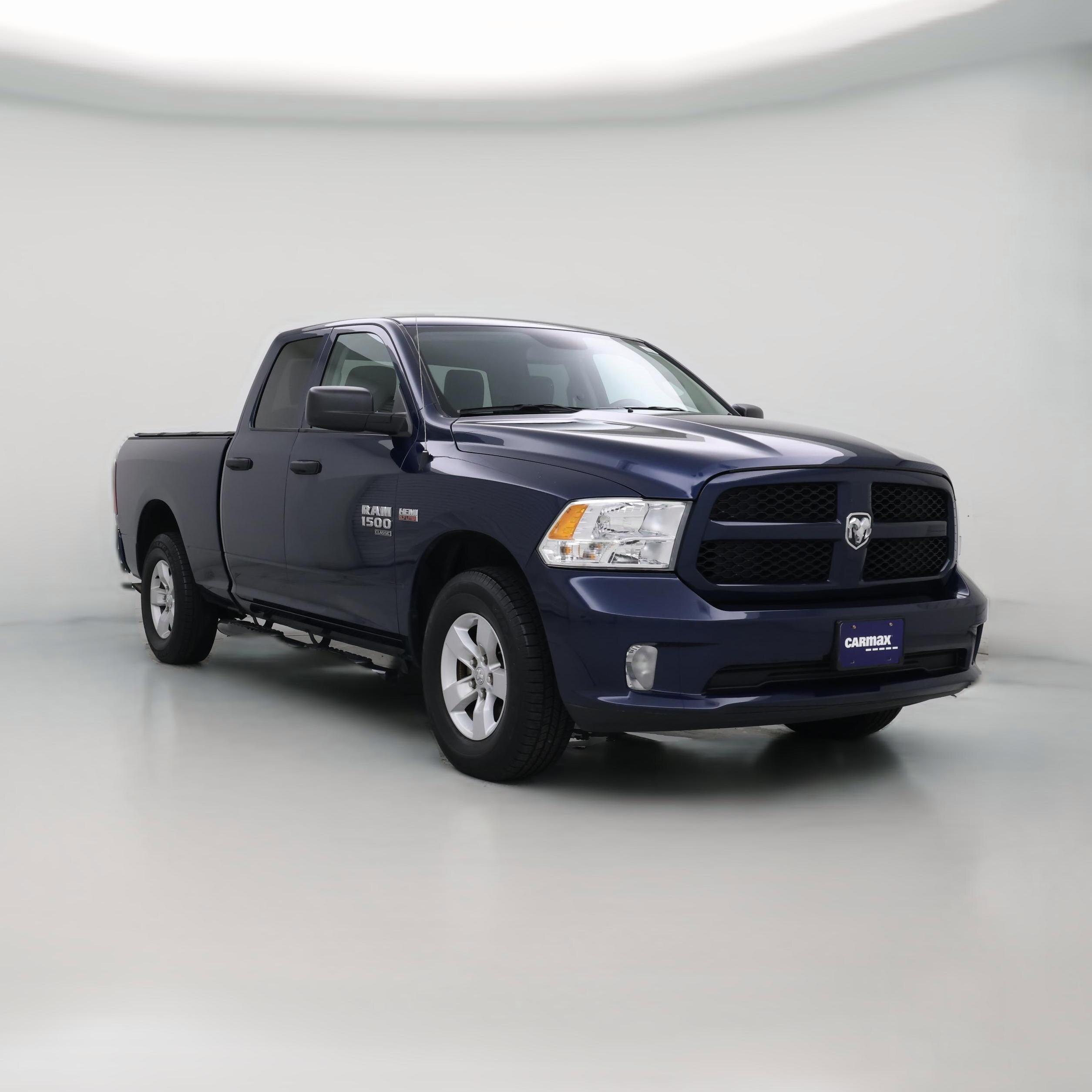 Thumbnail: 2020 RAM 1500 Classic - 1