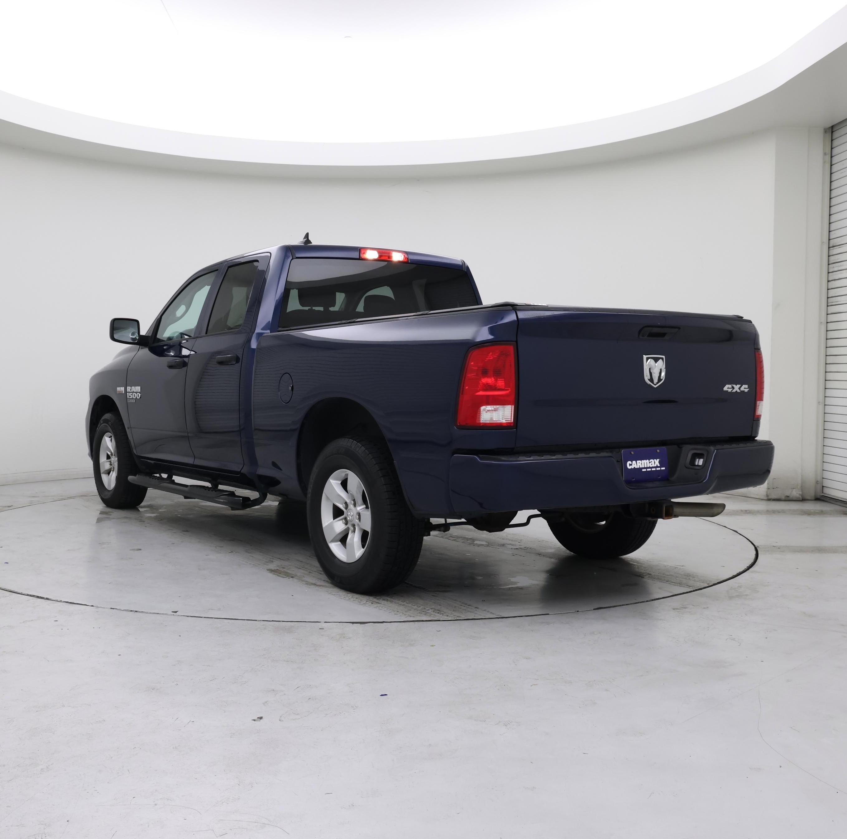 Thumbnail: 2020 RAM 1500 Classic - 2