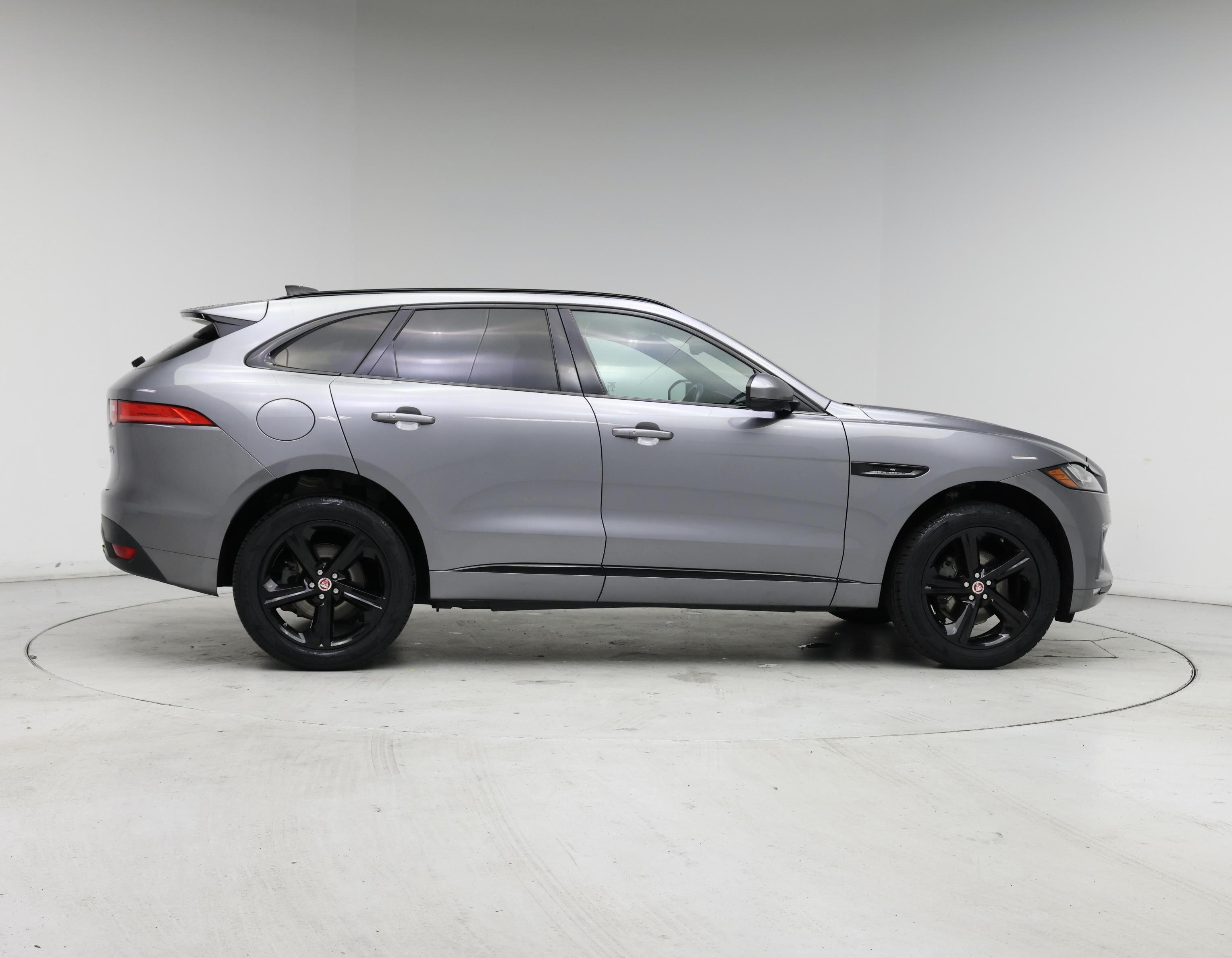 Thumbnail: 2020 Jaguar F-Pace - 7