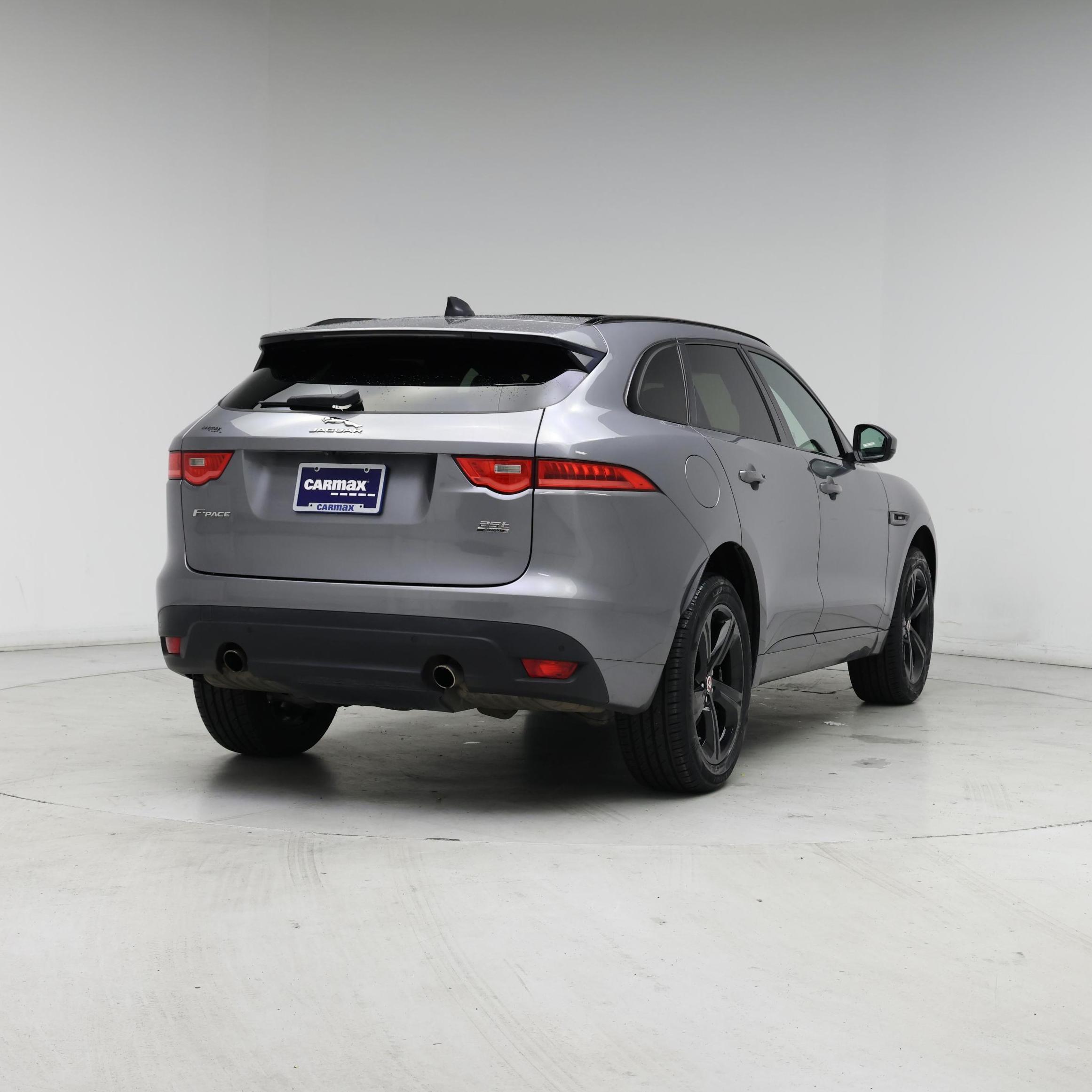 Thumbnail: 2020 Jaguar F-Pace - 8