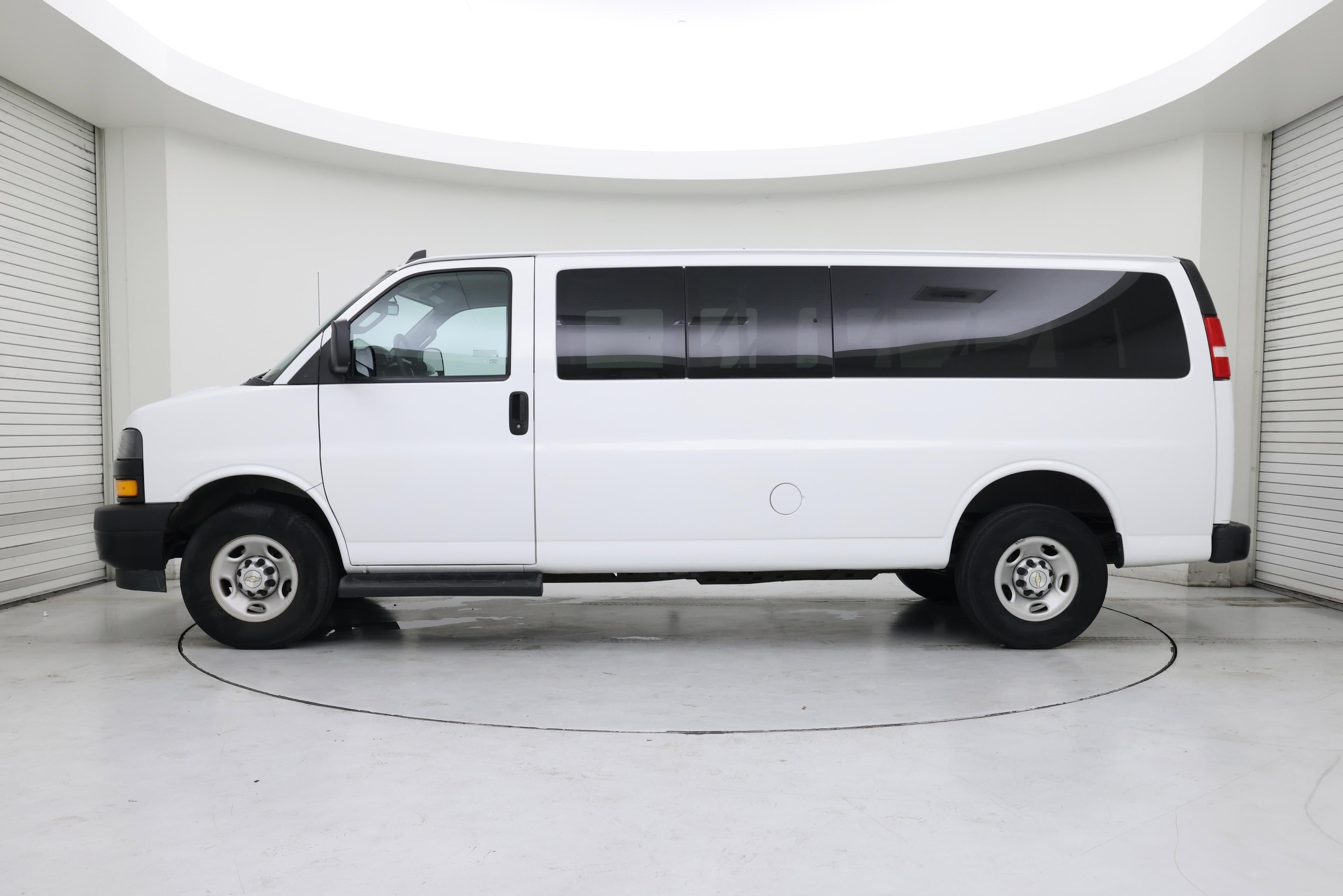 Thumbnail: 2022 Chevrolet Express - 3