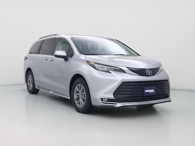 2022 Toyota Sienna XLE -
                Beaverton, OR