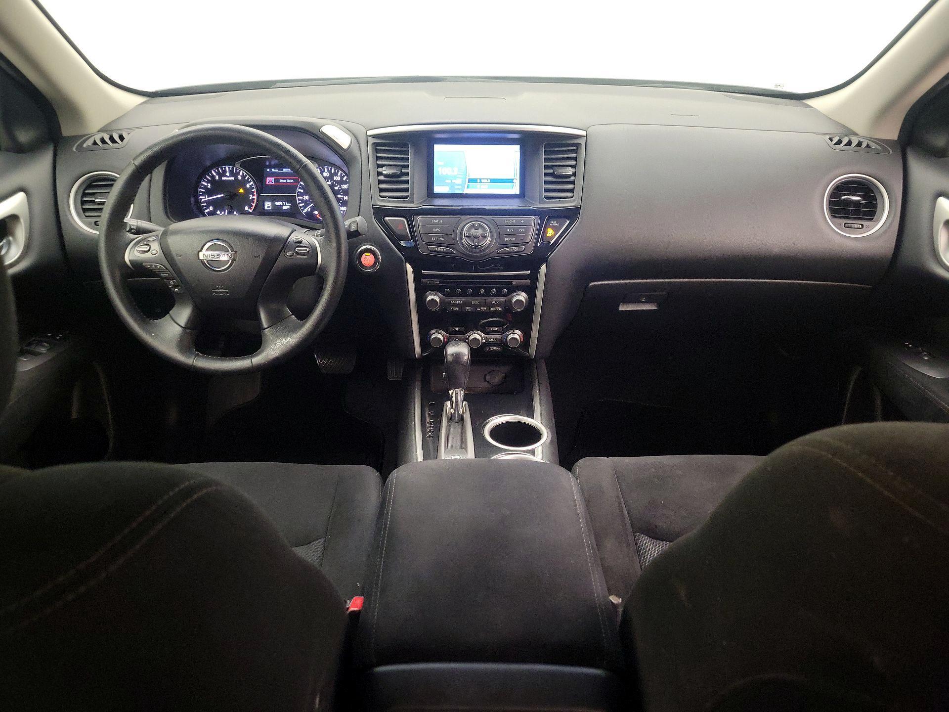 Thumbnail: 2014 Nissan Pathfinder - 9