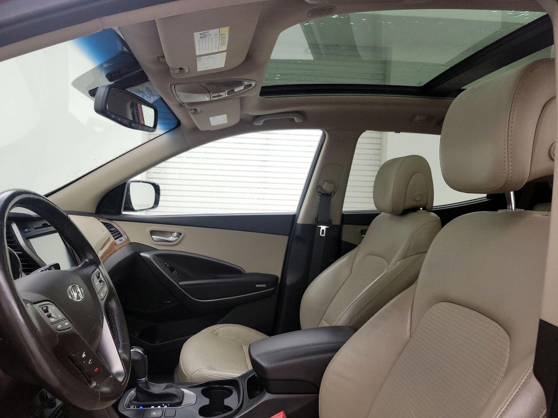 Thumbnail: 2013 Hyundai Santa Fe - 20