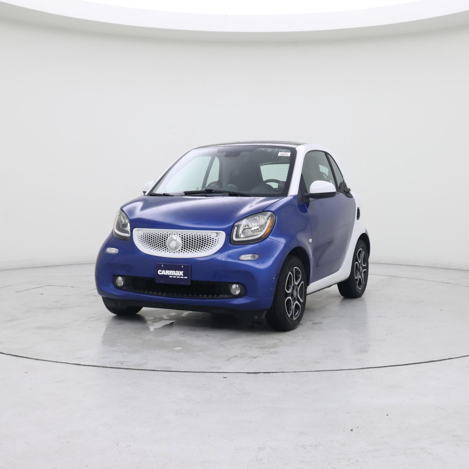 Thumbnail: 2016 smart fortwo - 4