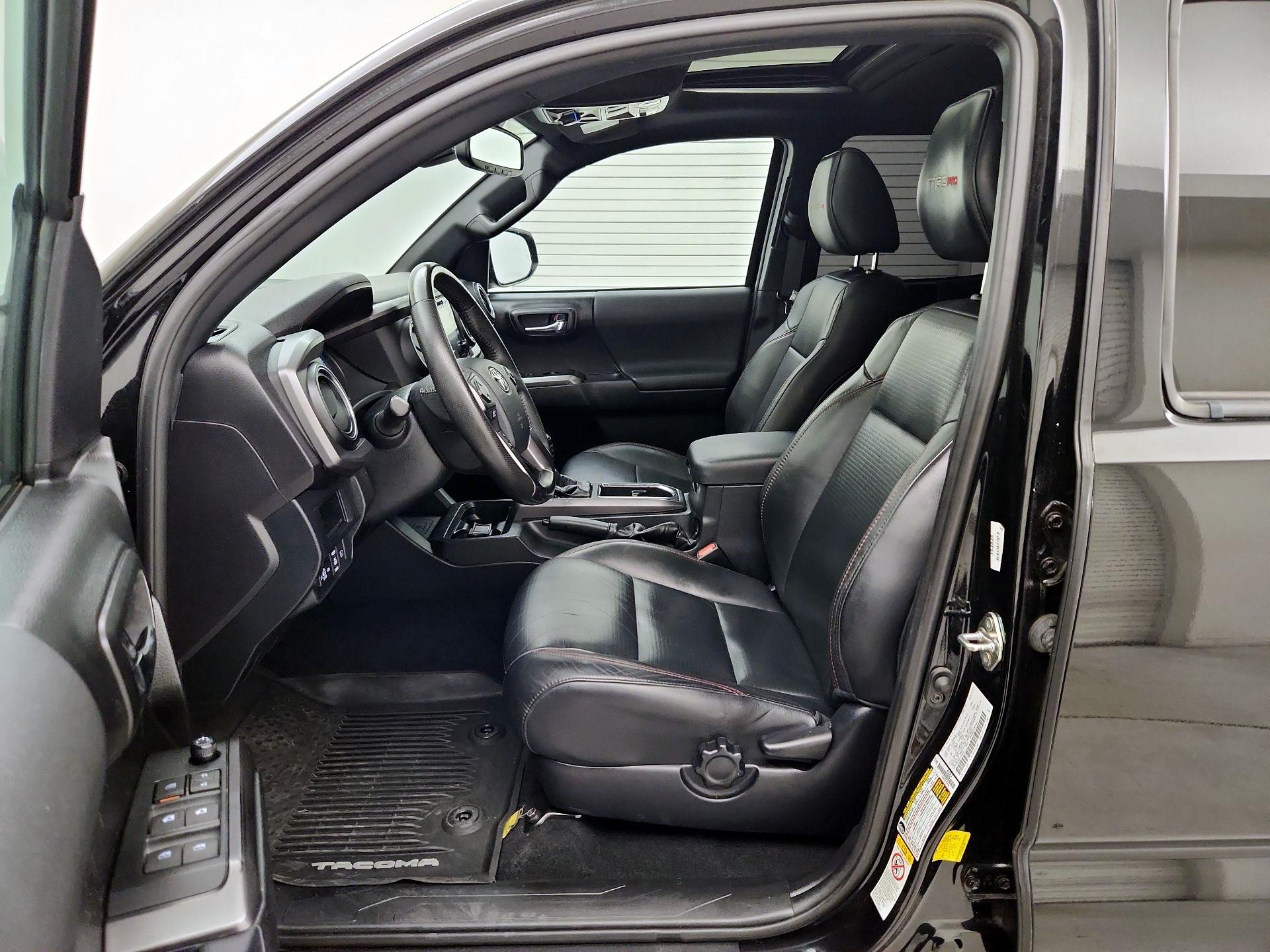 Thumbnail: 2019 Toyota Tacoma - 11