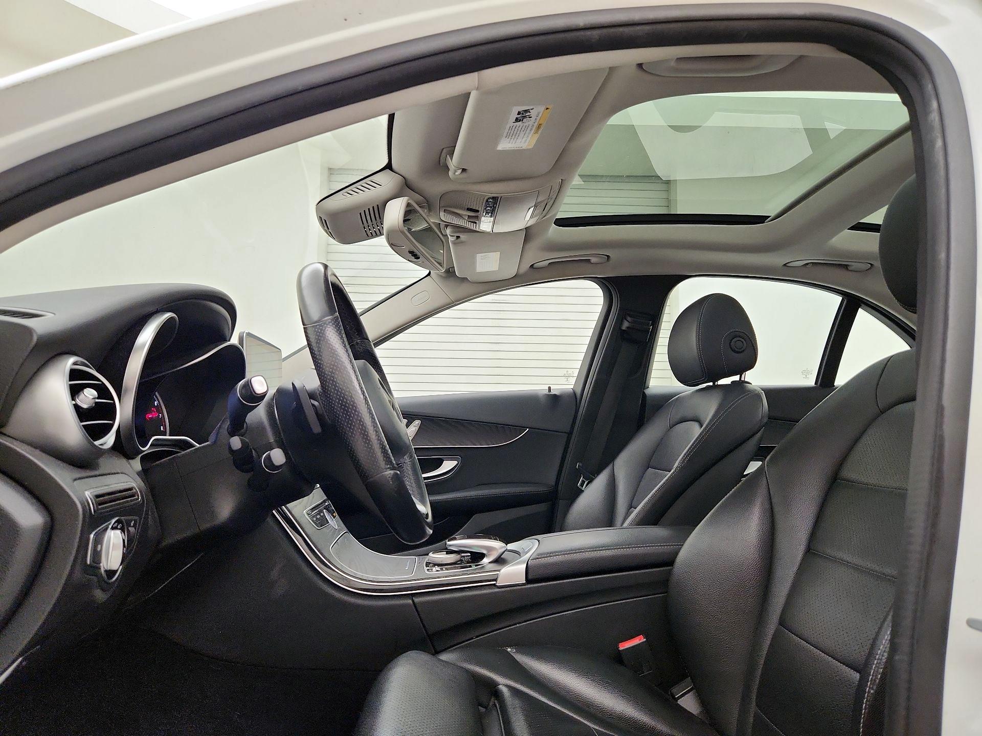 Thumbnail: 2016 Mercedes-Benz C-Class - 20