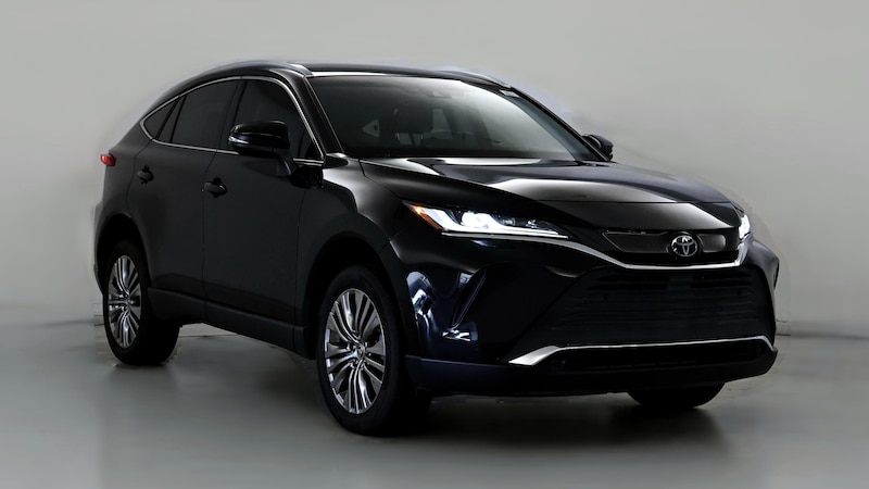 2022 Toyota Venza XLE Hero Image