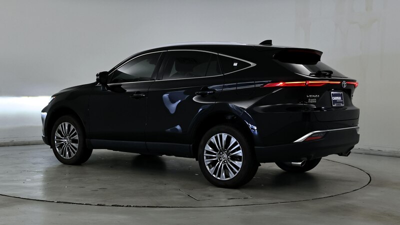 2022 Toyota Venza XLE 2