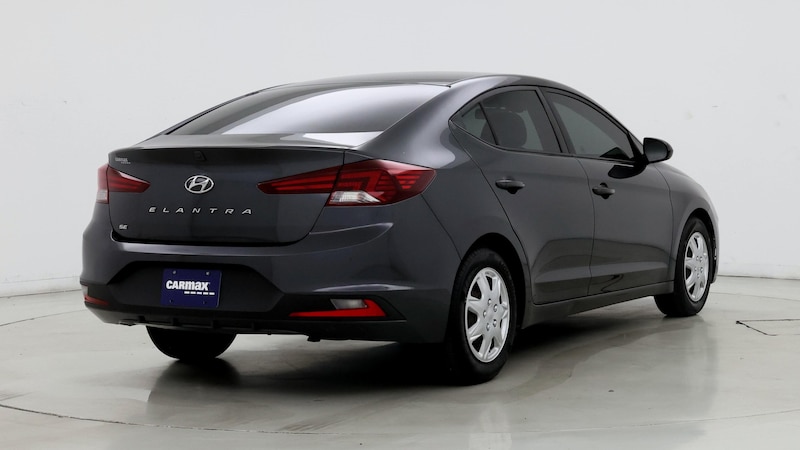 2020 Hyundai Elantra SE 8