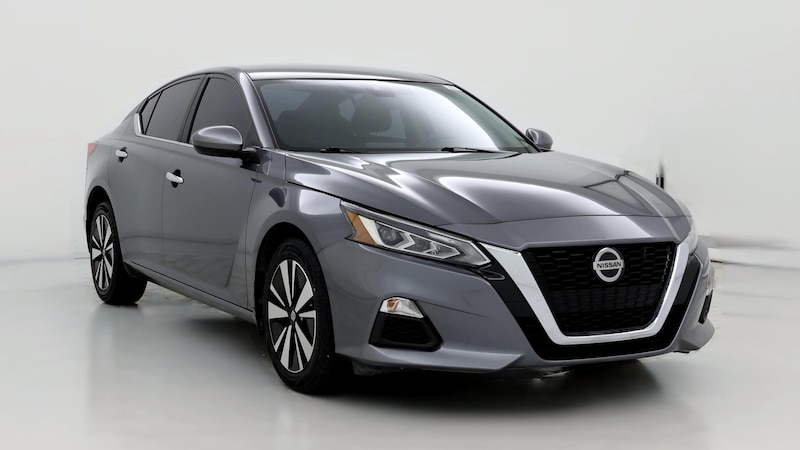 2021 Nissan Altima SV Hero Image