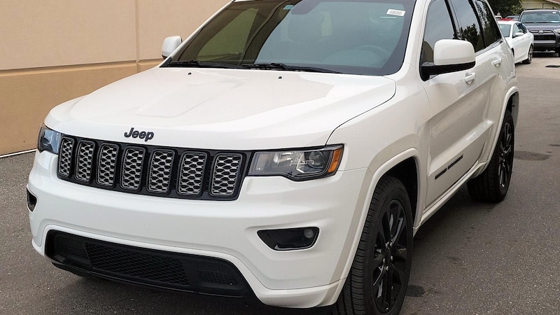 2019 Jeep Grand Cherokee Altitude 3