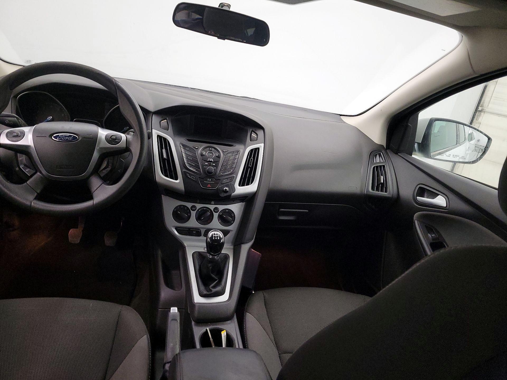 Thumbnail: 2013 Ford Focus - 9