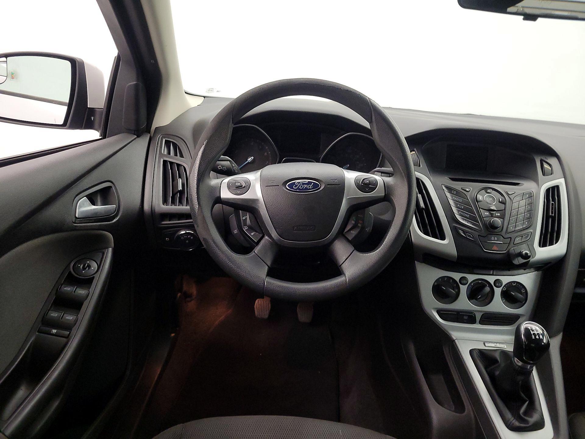 Thumbnail: 2013 Ford Focus - 10