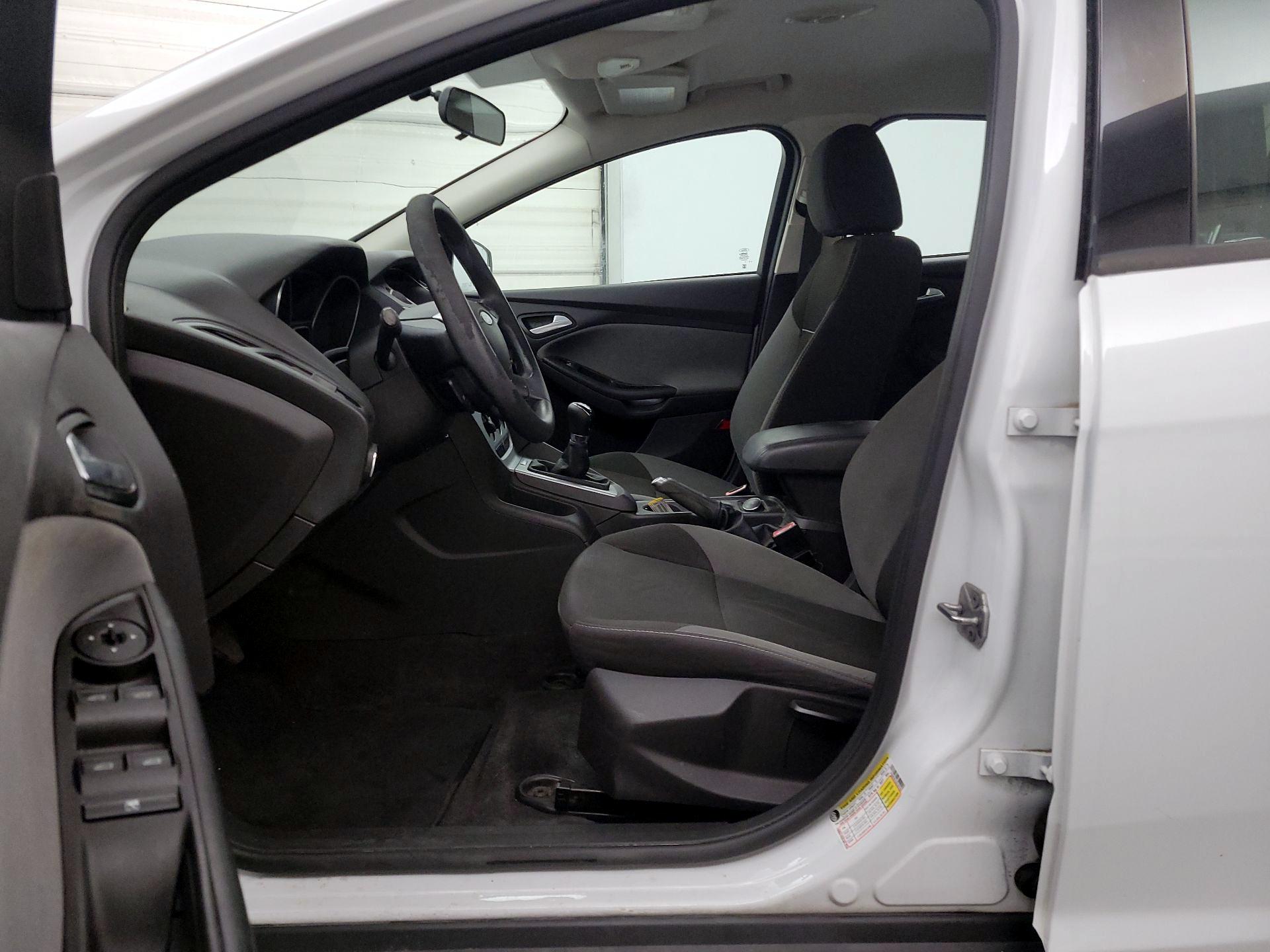 Thumbnail: 2013 Ford Focus - 11