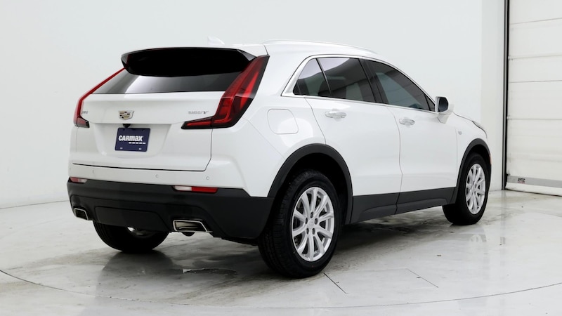 2020 Cadillac XT4 Luxury 2