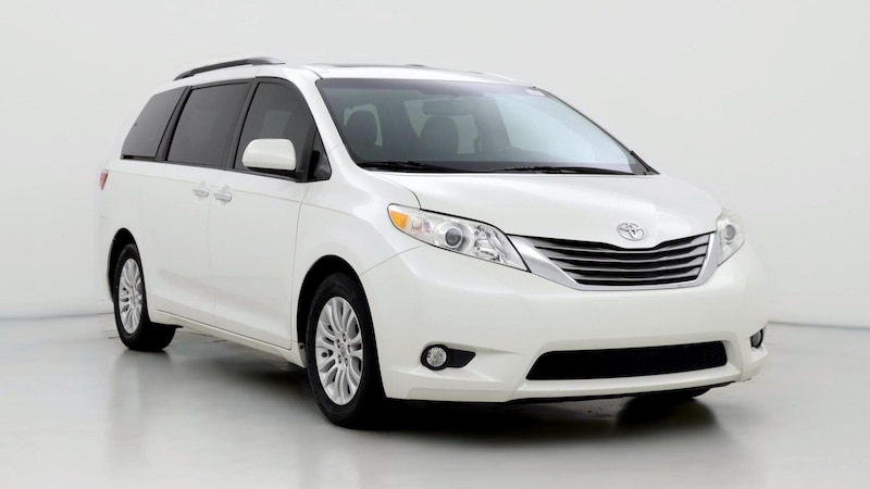 2015 Toyota Sienna XLE Hero Image