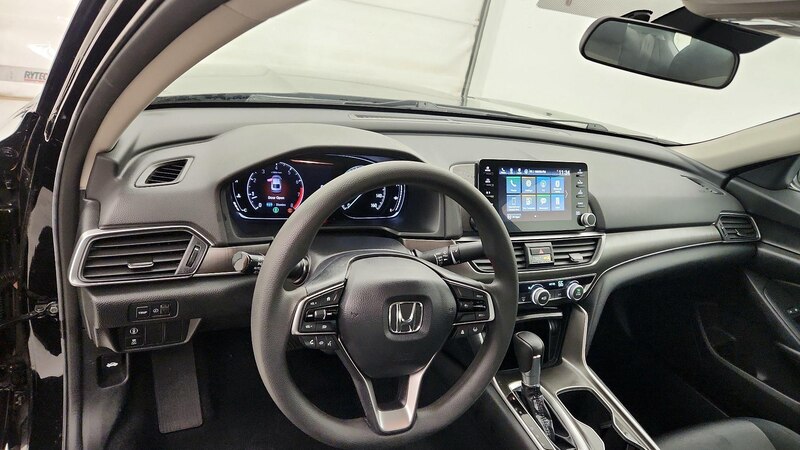 2022 Honda Accord LX 9