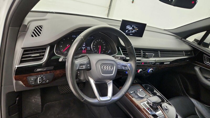 2017 Audi Q7 Premium 9