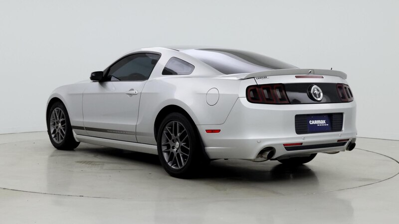 2013 Ford Mustang Premium 2