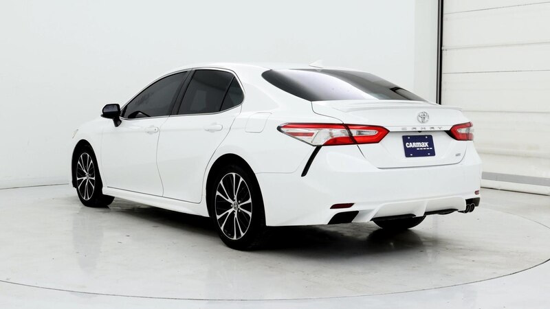 2020 Toyota Camry SE 2