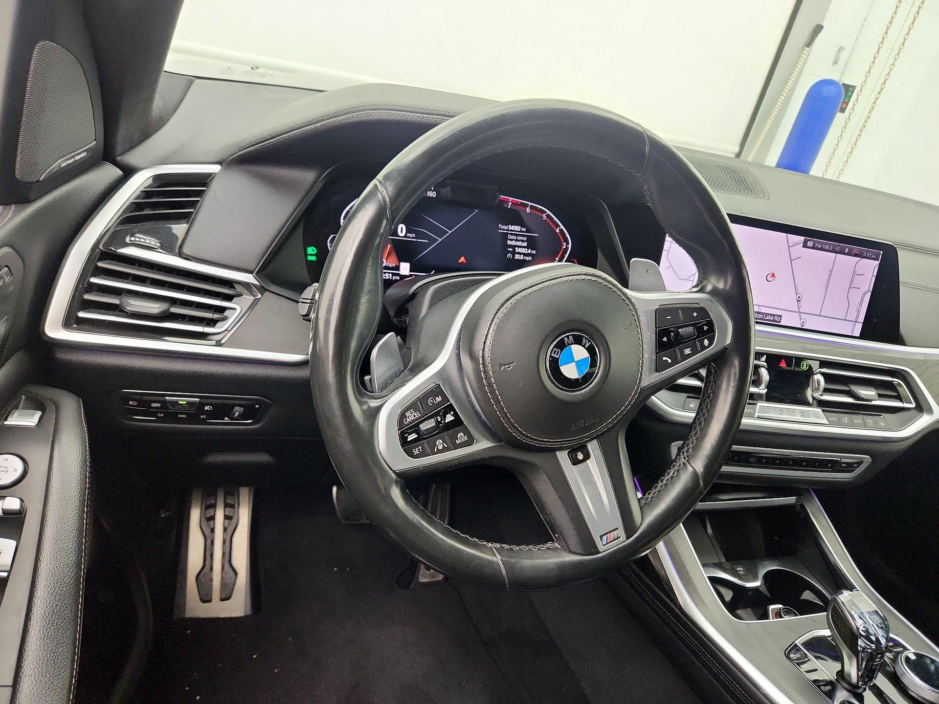 Thumbnail: 2019 BMW X7 - 10