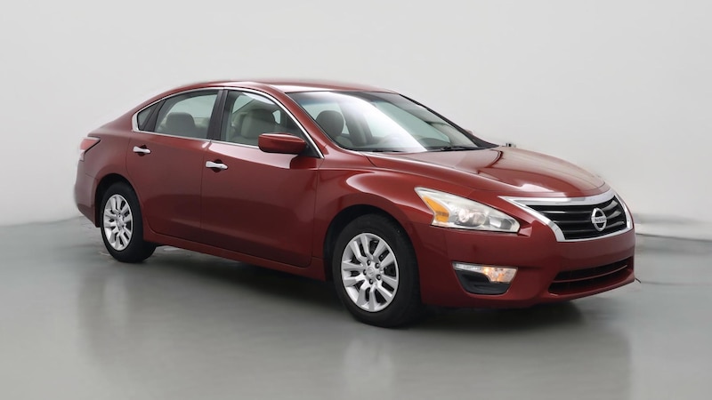 2015 Nissan Altima S Hero Image