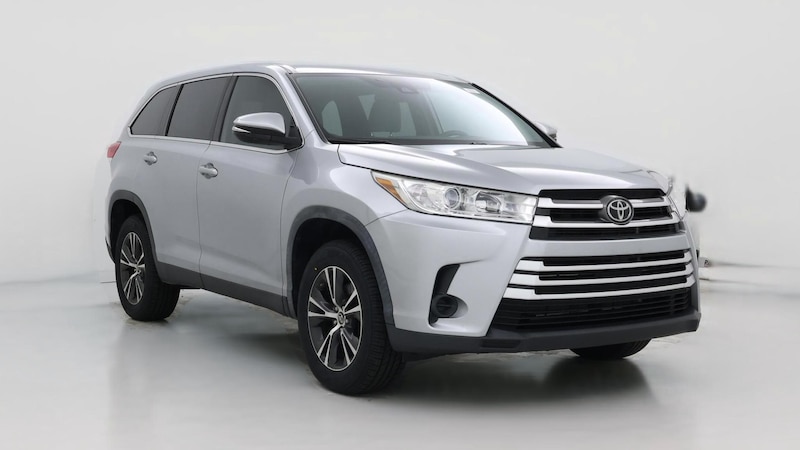 2019 Toyota Highlander LE Hero Image