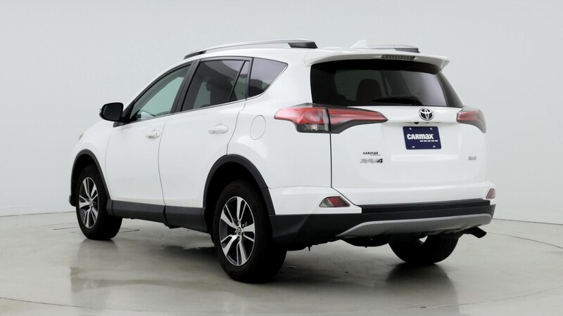 2018 Toyota RAV4 XLE 2