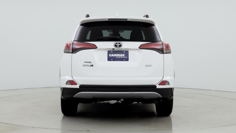 2018 Toyota RAV4 XLE 6