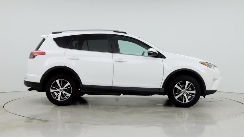 2018 Toyota RAV4 XLE 7